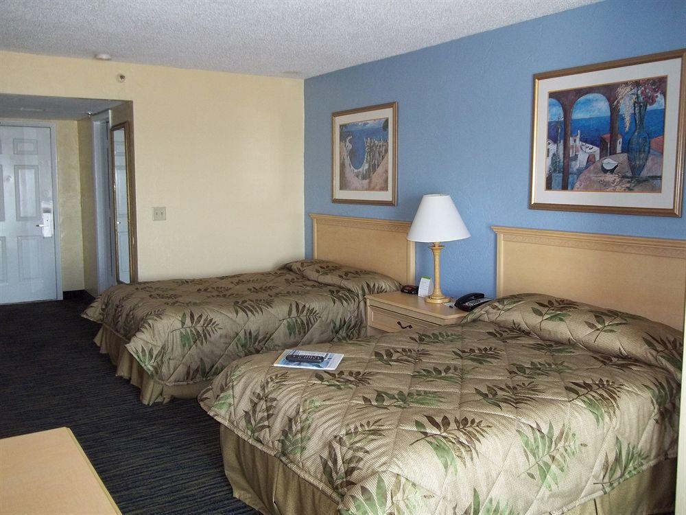 Holiday Inn Express & Suites Oceanfront Daytona Beach Shores By Ihg Exterior photo