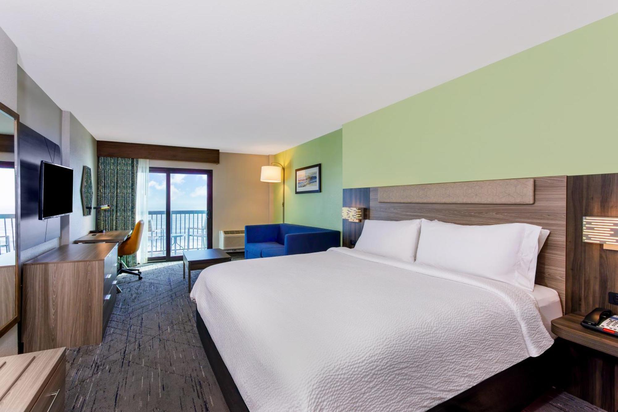 Holiday Inn Express & Suites Oceanfront Daytona Beach Shores By Ihg Exterior photo